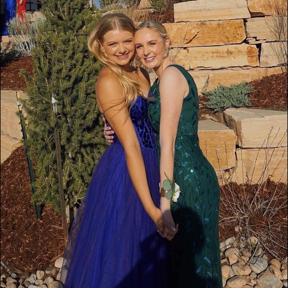 DAVID’S BRIDAL Jules and Cleo Mosaic Beaded Prom Dress | Color: Blue | Size 2 - Picture 9 of 10